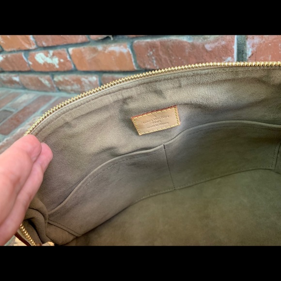 Louis Vuitton Limited Edition Courtney Bag - Picture 8 of 11